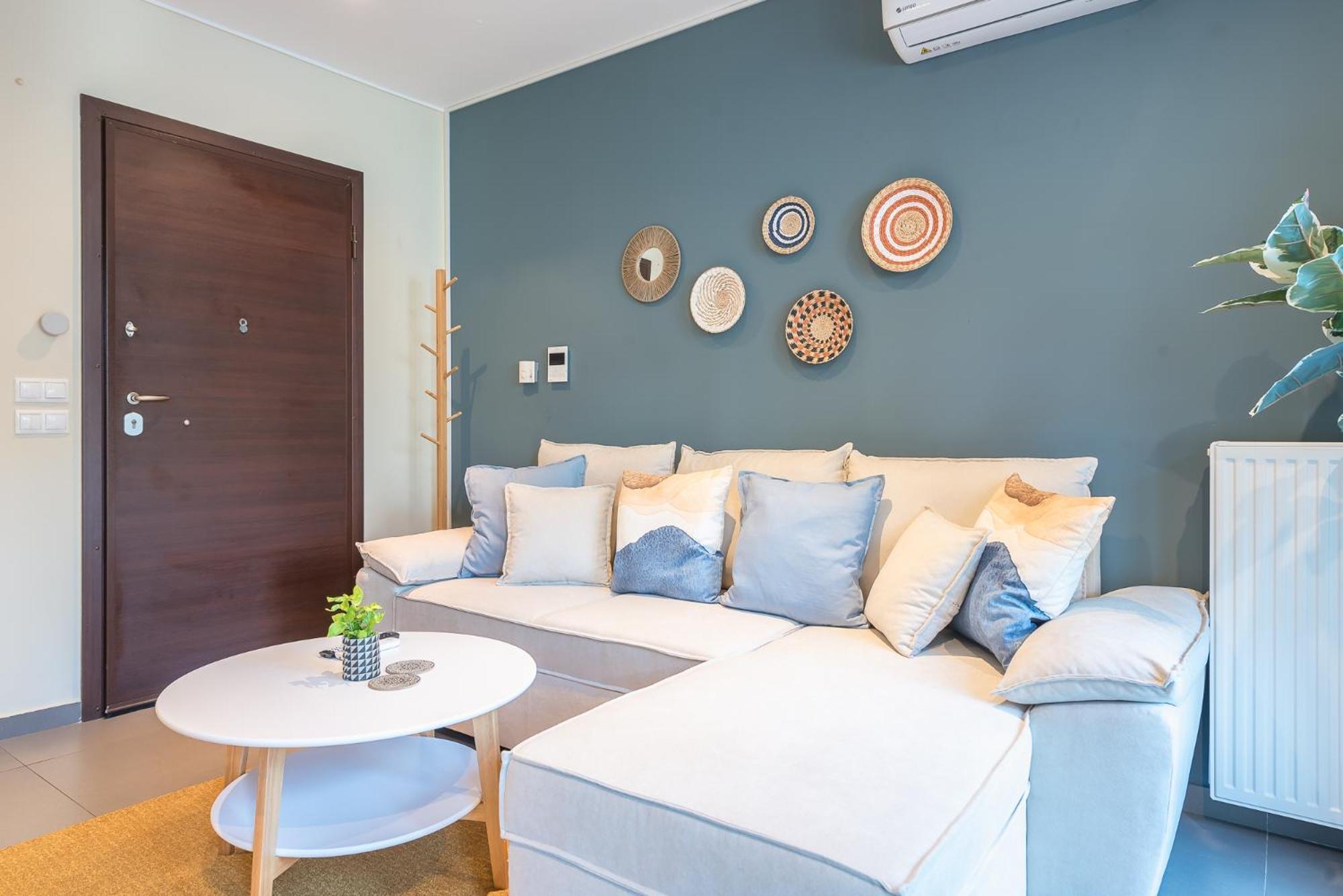 Artistic 2br Maisonette: An Architectural Delight Athens
