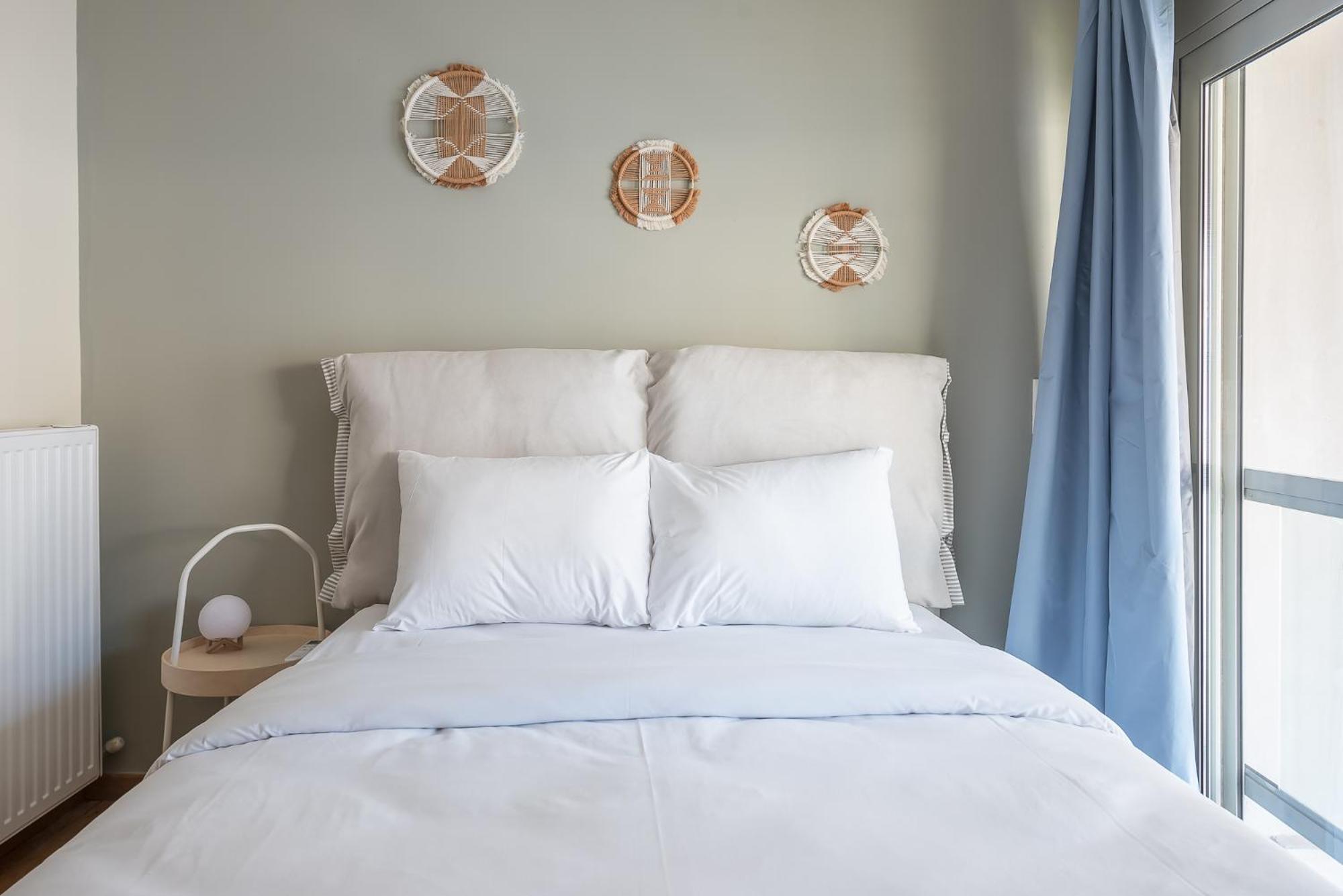 Apartment Artistic 2br Maisonette: An Architectural Delight Athens